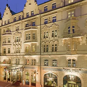 Paris 5*, Praha Česká republika
