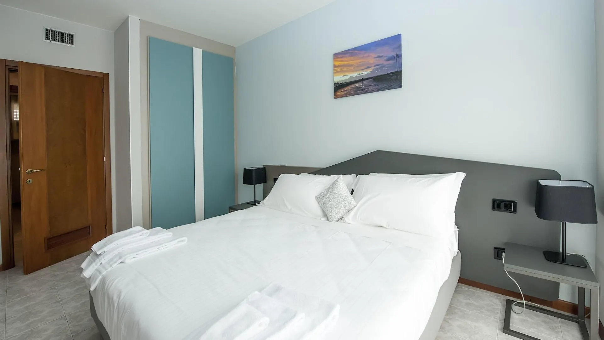 Suites Marilia Apartments - Suite Livorno Holiday Home Group